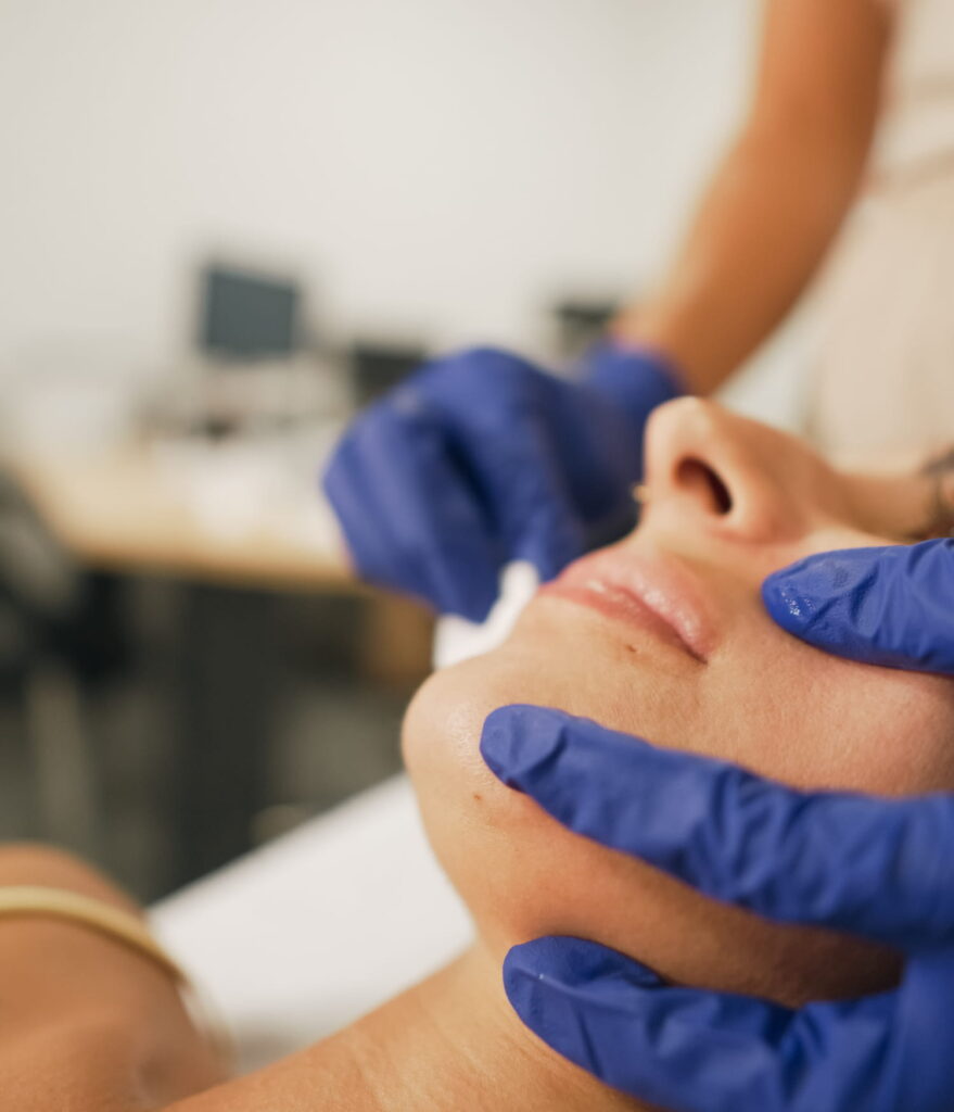 diagnóstico de la piel en clínica medicina estética Cádiz